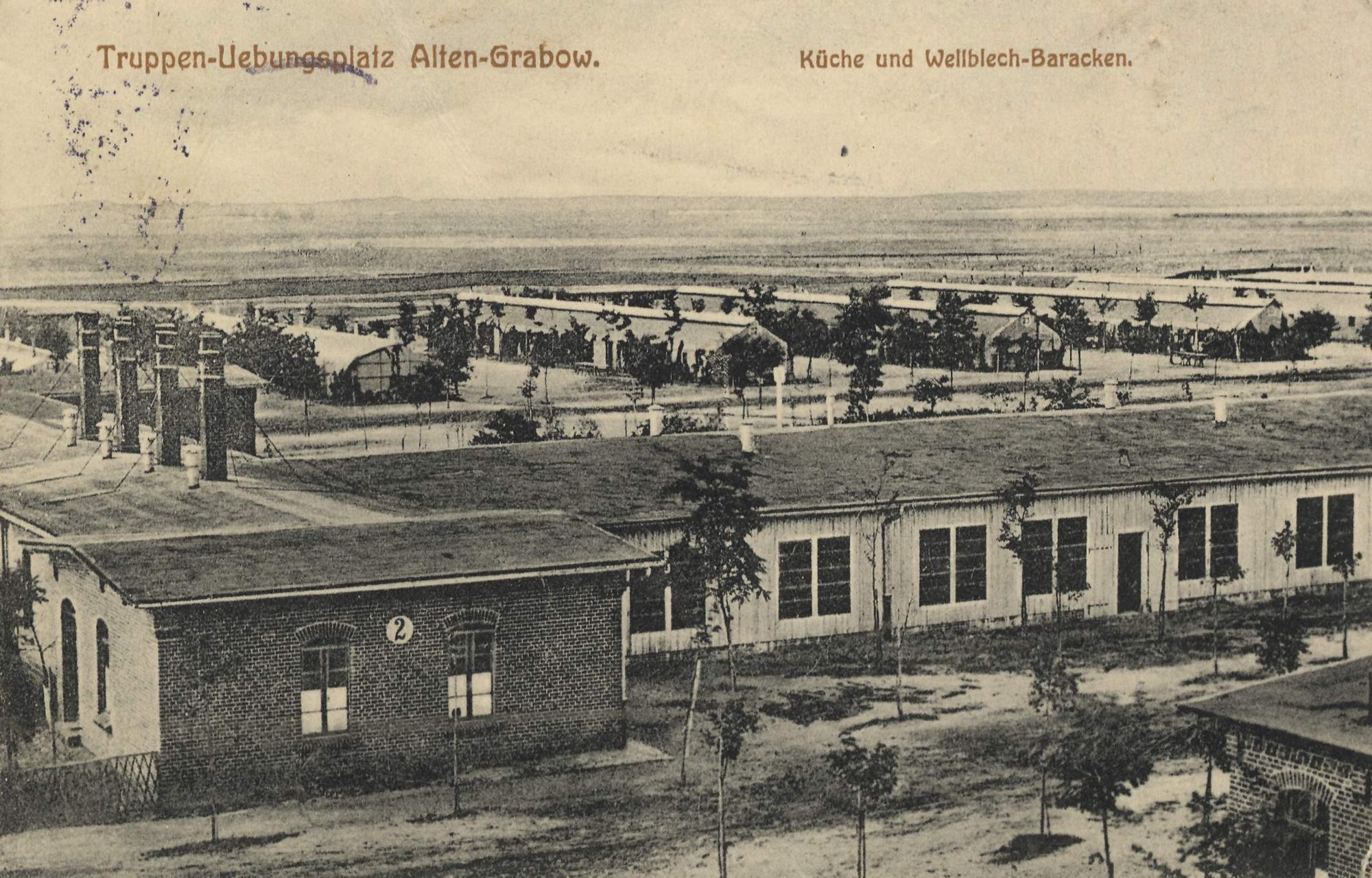 Ansichtkaart uit 1913 van het Truppenübungsplatz Alten-Grabow, met de keuken en barakken.